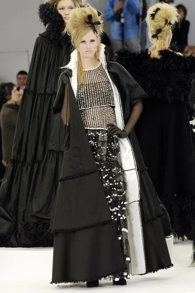 Look 35